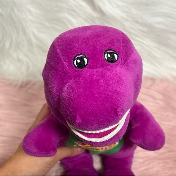 Barney’s 9” World Purple Dinosaur Plush Stuffed Signs I Love you song. 2015 - Picture 6 of 8